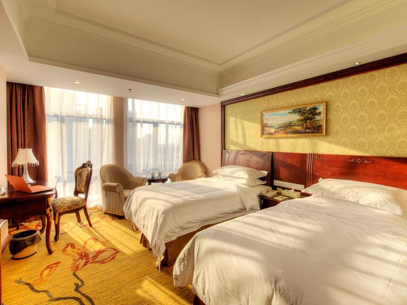 סונג ג'יאנג Vienna Hotel Shanghai Happy Valley מראה חיצוני תמונה
