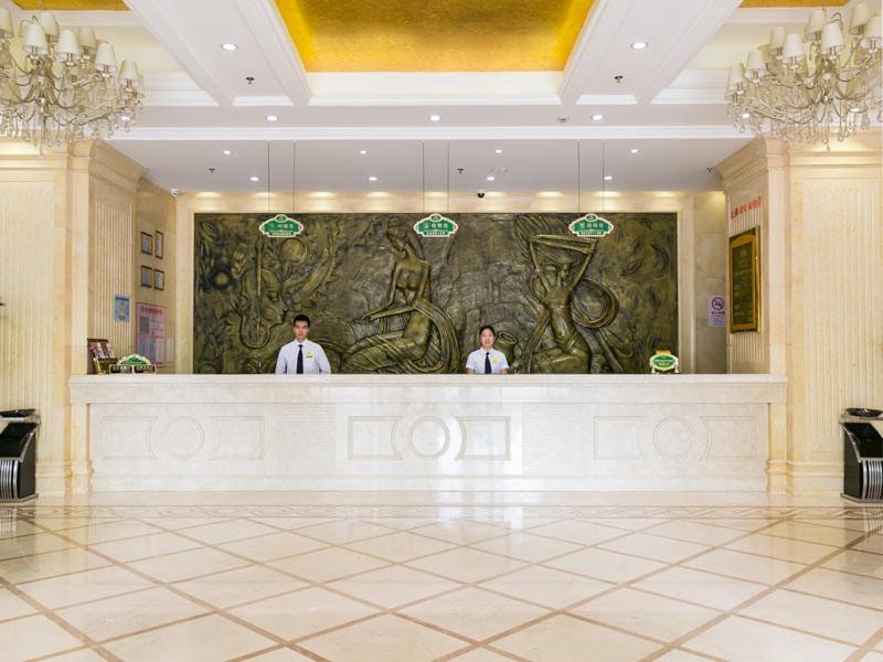 סונג ג'יאנג Vienna Hotel Shanghai Happy Valley מראה חיצוני תמונה